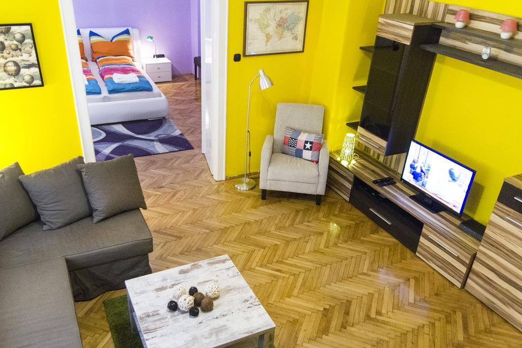 Central Danube Apartment Budapest Luaran gambar