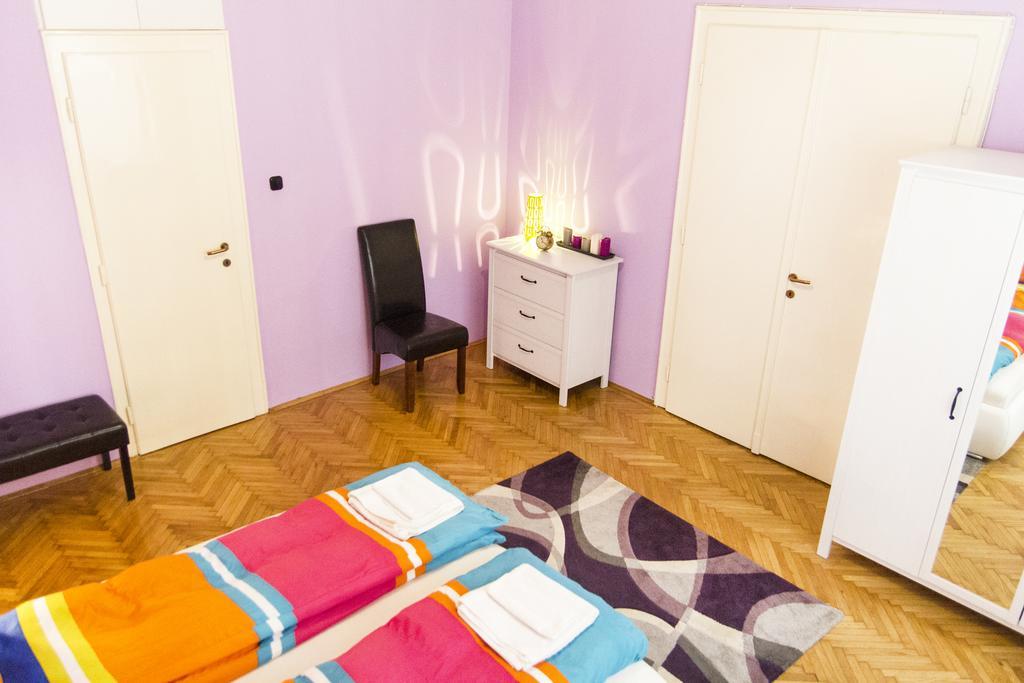 Central Danube Apartment Budapest Luaran gambar