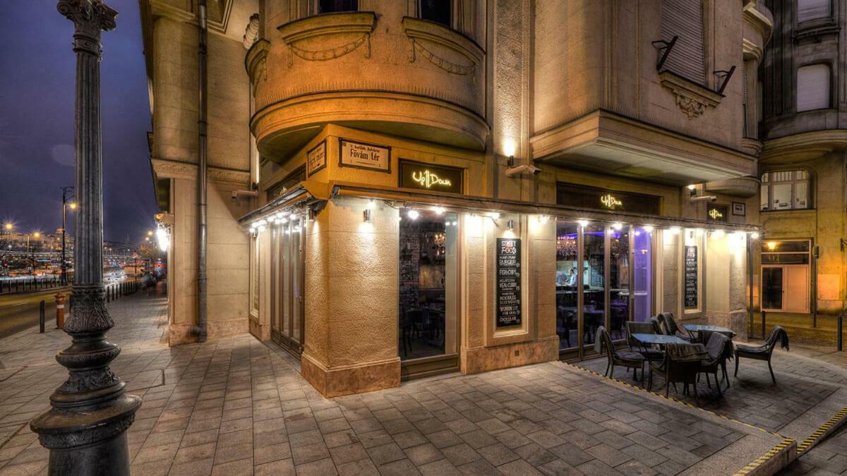 Central Danube Apartment Budapest Luaran gambar